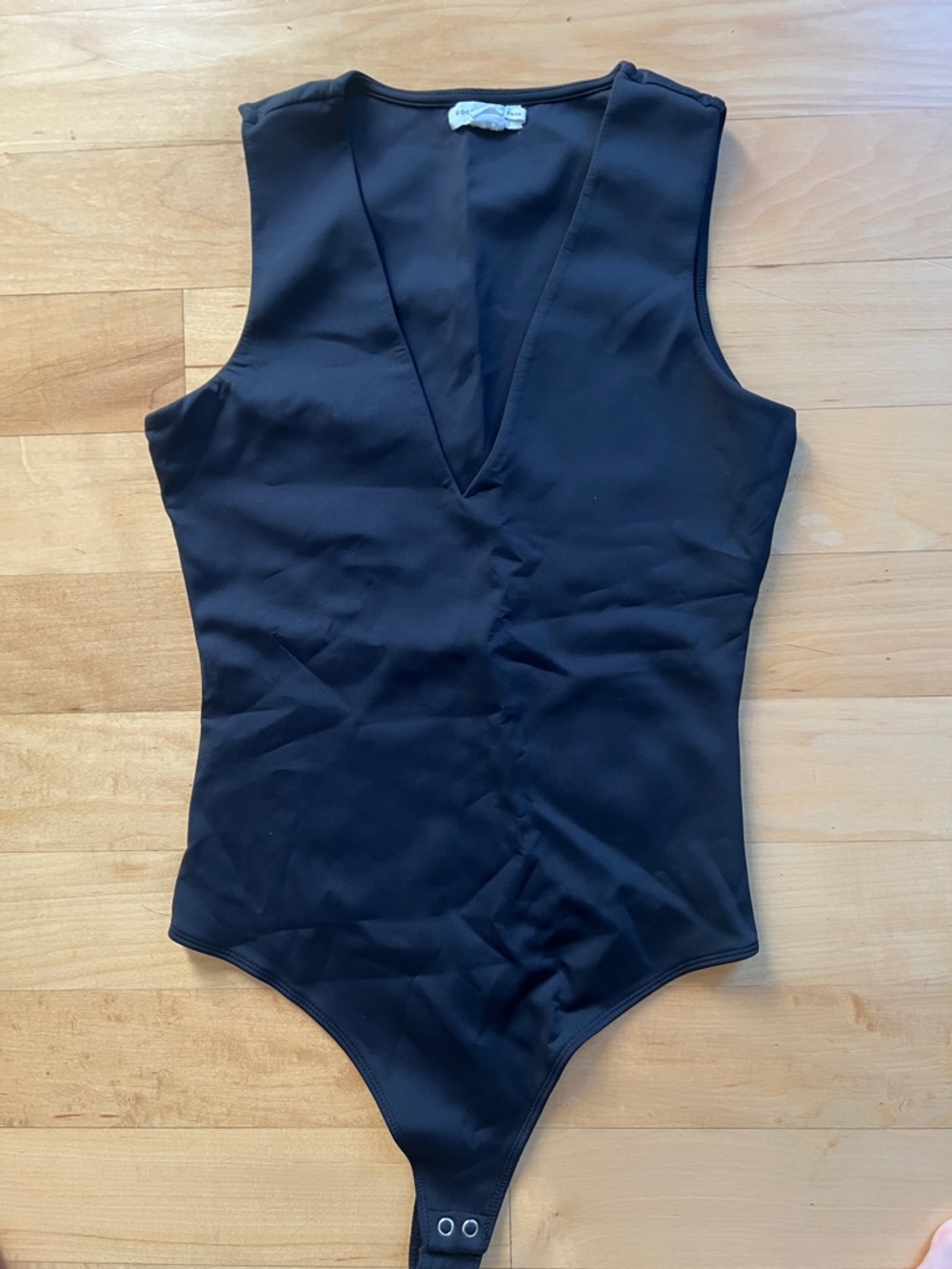 Good American Black V-Neck Sleeveless Bodysuit